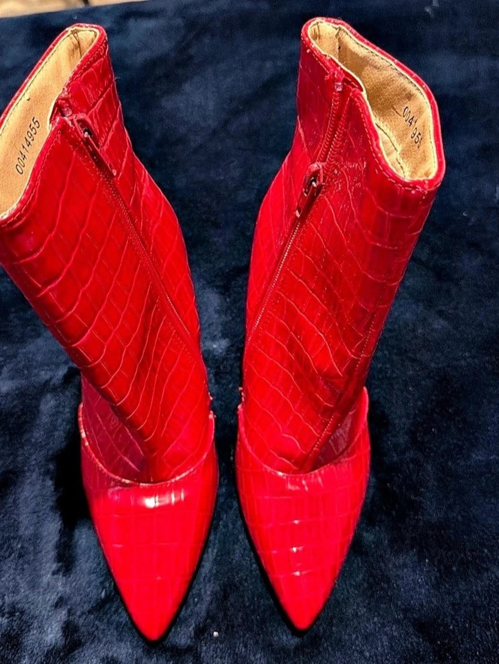 Red Crocodile-Embossed Ankle Boots US 5.5